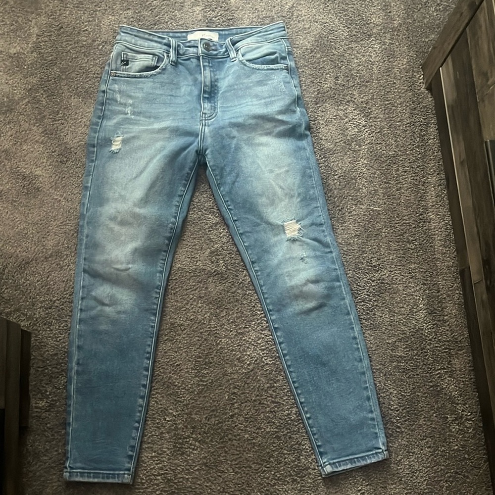 KanCan Distressed Light-wash skinny jean